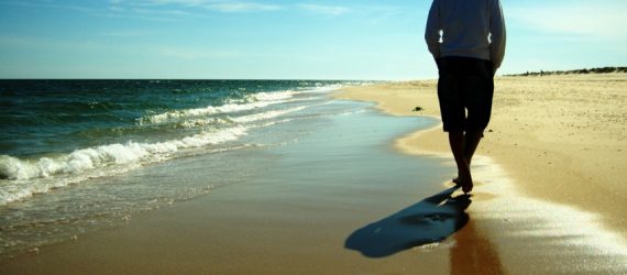 stocks-solitary-walk