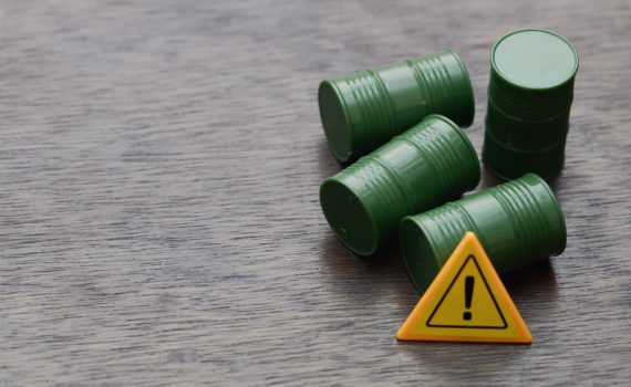 Oil Breakout Stalls as Stock Market Volatility Rises